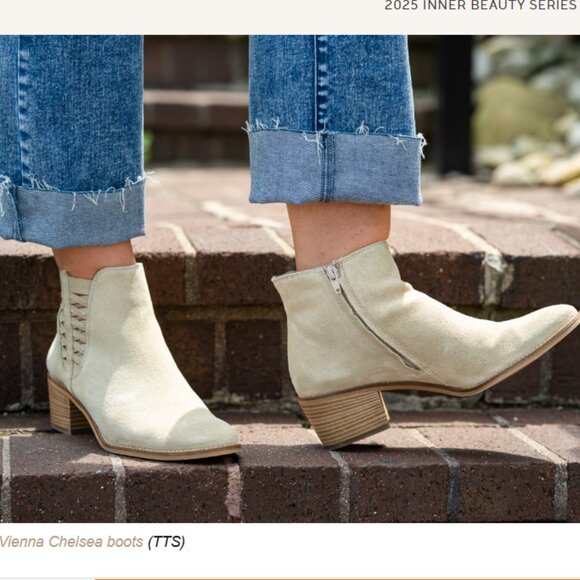 new Paul Green Vienna Chelsea Boot (Women) black soft suede (251) - Picture 10 of 13